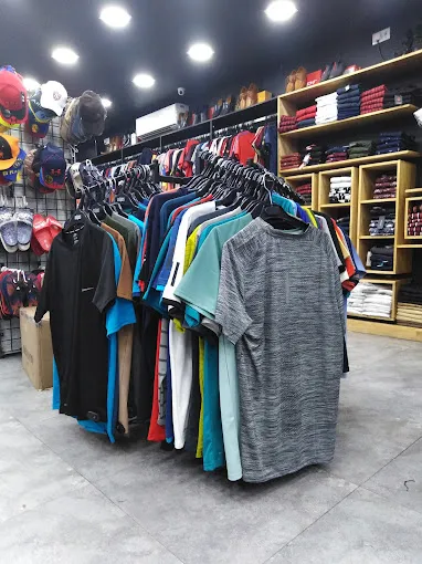 Snipes mens wear Choolaimedu
